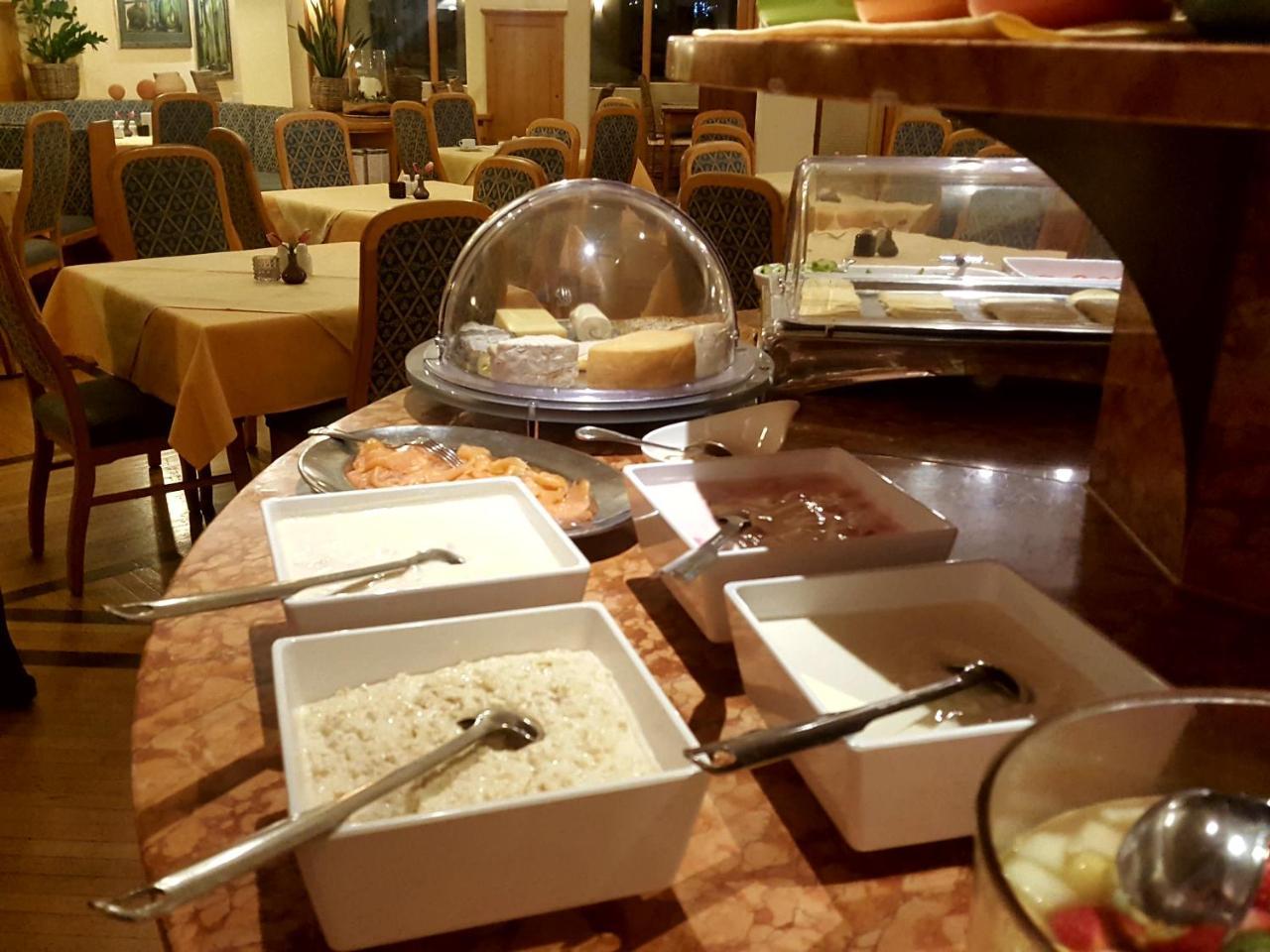 Hotel Zum Mohren Reutte Zewnętrze zdjęcie